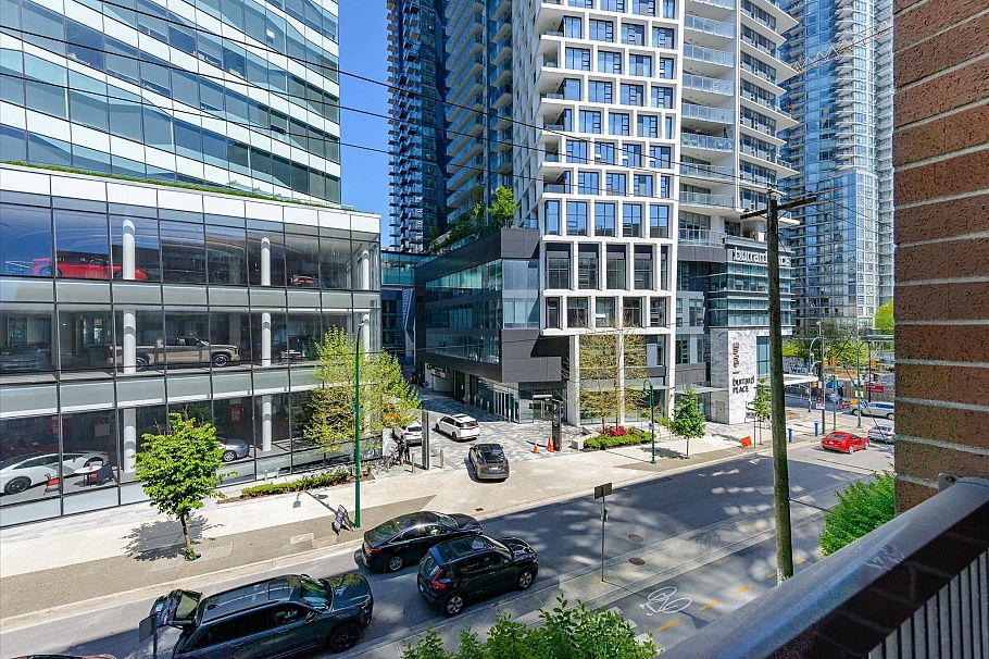 407 950 Drake Street Vancouver, BC - 8