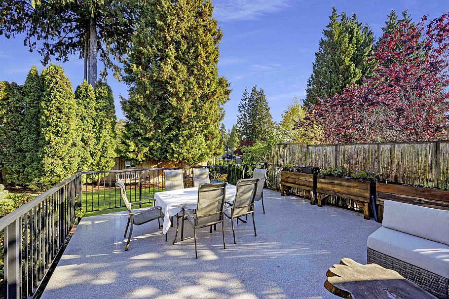 1388 E 20th Street North Vancouver, BC - 18