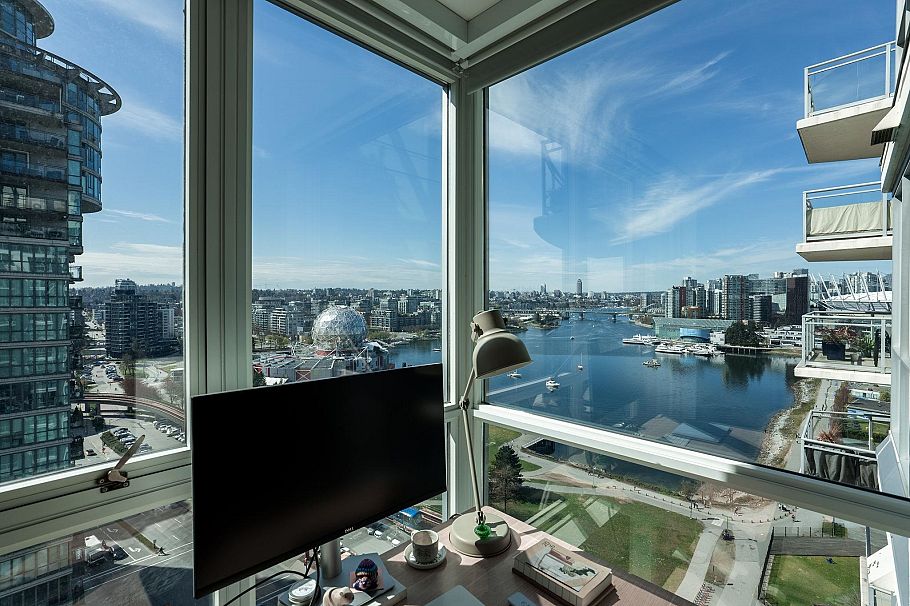 2004 120 Milross Avenue Vancouver, BC - 20