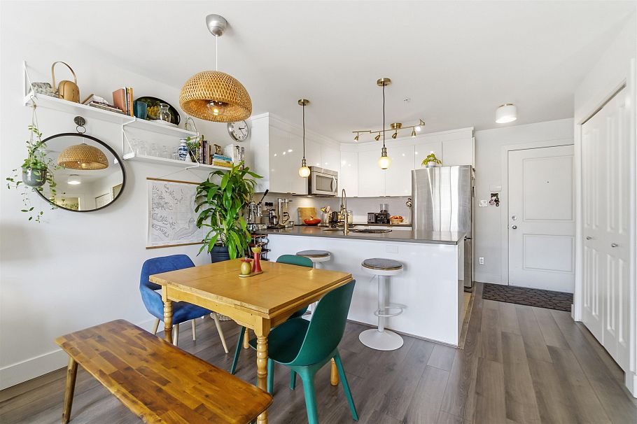 212 4338 Commercial Street Vancouver, BC - 18