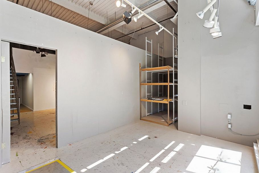 106 237 E 4th Avenue Vancouver, BC - 3