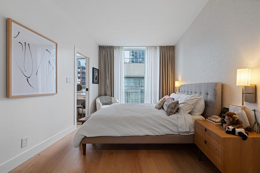 1903 1189 Melville Street Vancouver, BC - 17