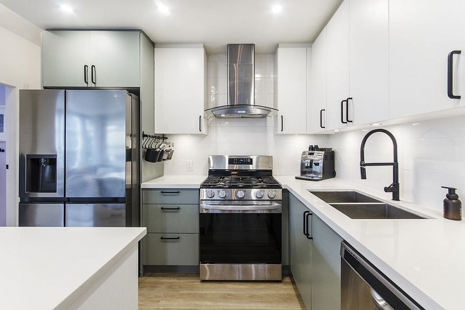 102 3602 Aldercrest Drive North Vancouver, BC - 23