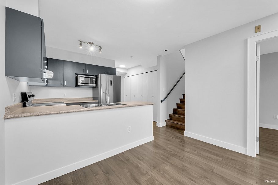 319 418 E Broadway Vancouver, BC - 9