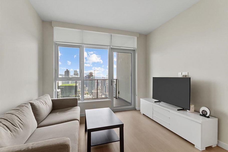 4903 2108 Gilmore Avenue Burnaby, BC - 3