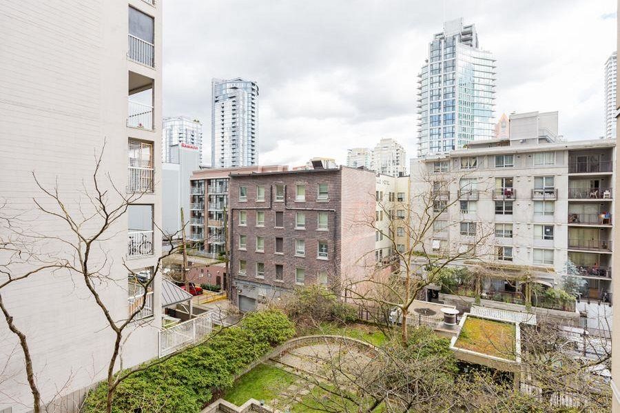 402 789 Drake Street Vancouver, BC - 17