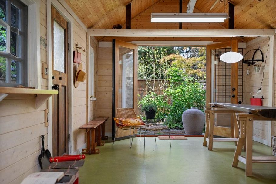 1117 Semlin Drive Vancouver, BC - 34