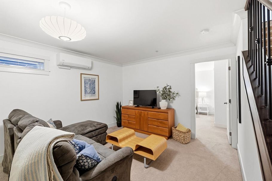 1828 E Georgia Street Vancouver, BC - 27