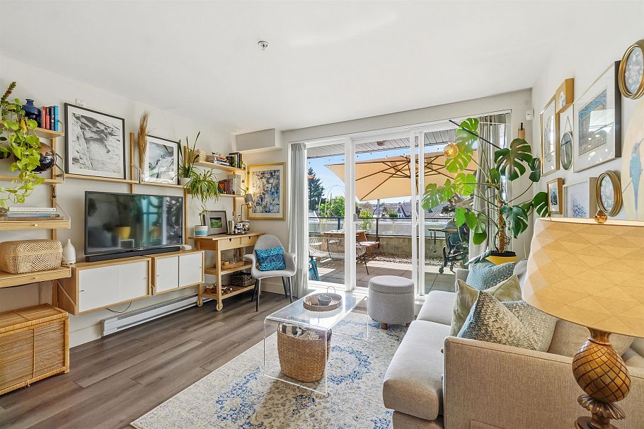212 4338 Commercial Street Vancouver, BC - 10