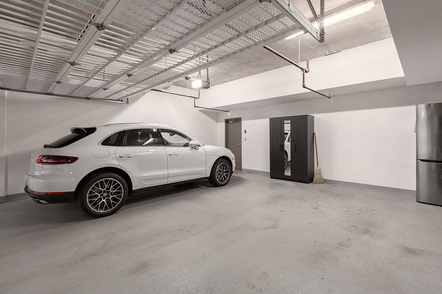 1527 Atlas Lane Vancouver, BC - 32