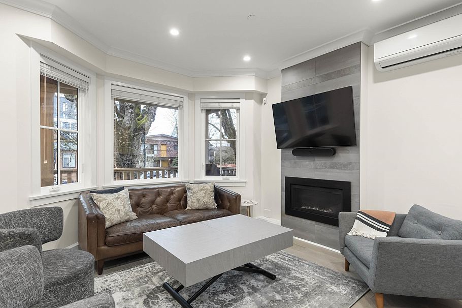 554 E 10th Avenue Vancouver, BC - 18