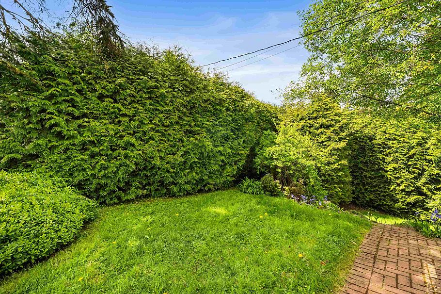 998 Fairway Drive North Vancouver, BC - 36