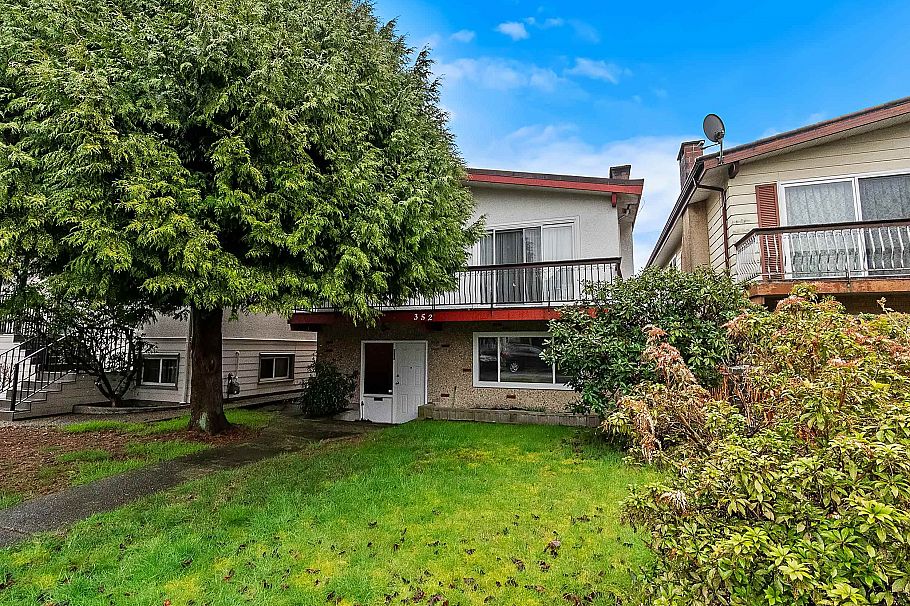 352 E 38th Avenue Vancouver, BC - 1