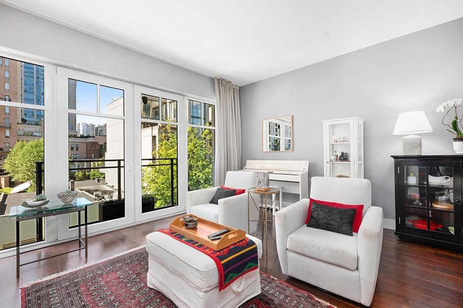 411 1275 Hamilton Street Vancouver, BC - 5