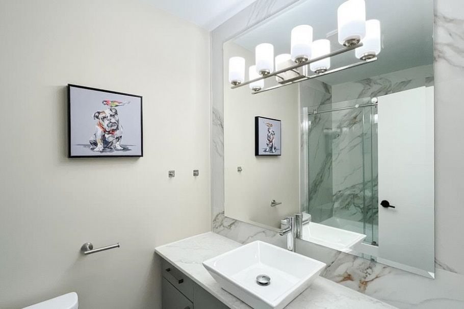 320 E 57th Avenue Vancouver, BC - 17