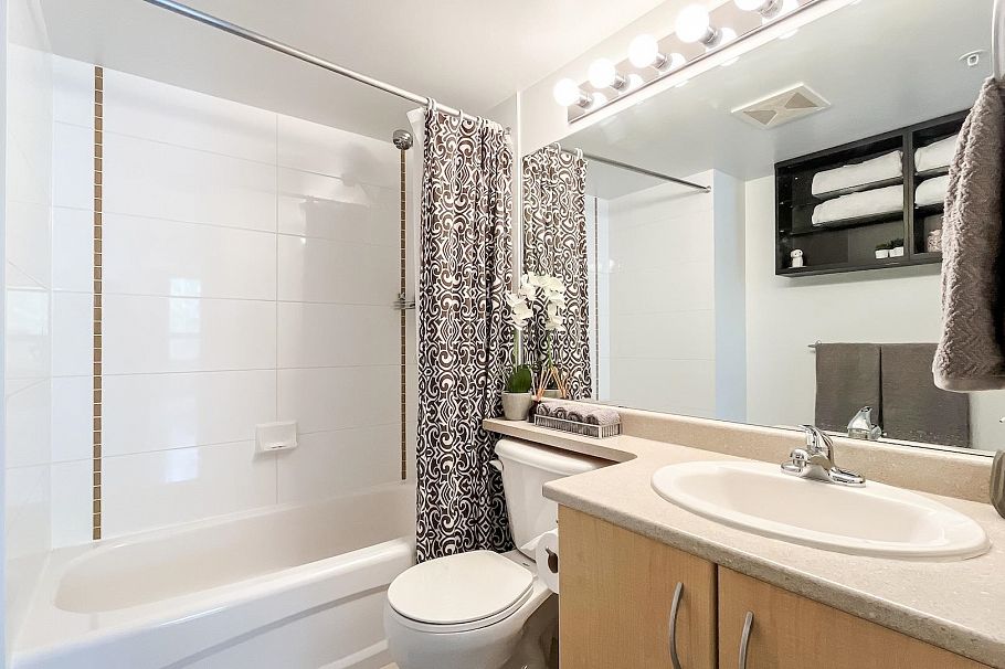 305 3638 Vanness Avenue Vancouver, BC - 19