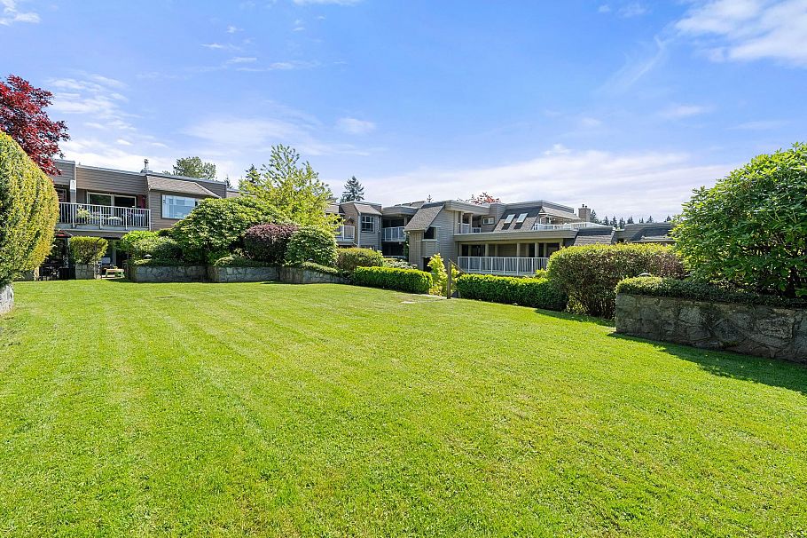 202 1000 Bowron Court North Vancouver, BC - 34