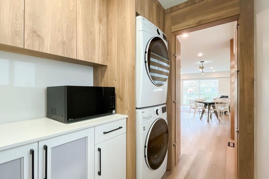 320 E 57th Avenue Vancouver, BC - 10