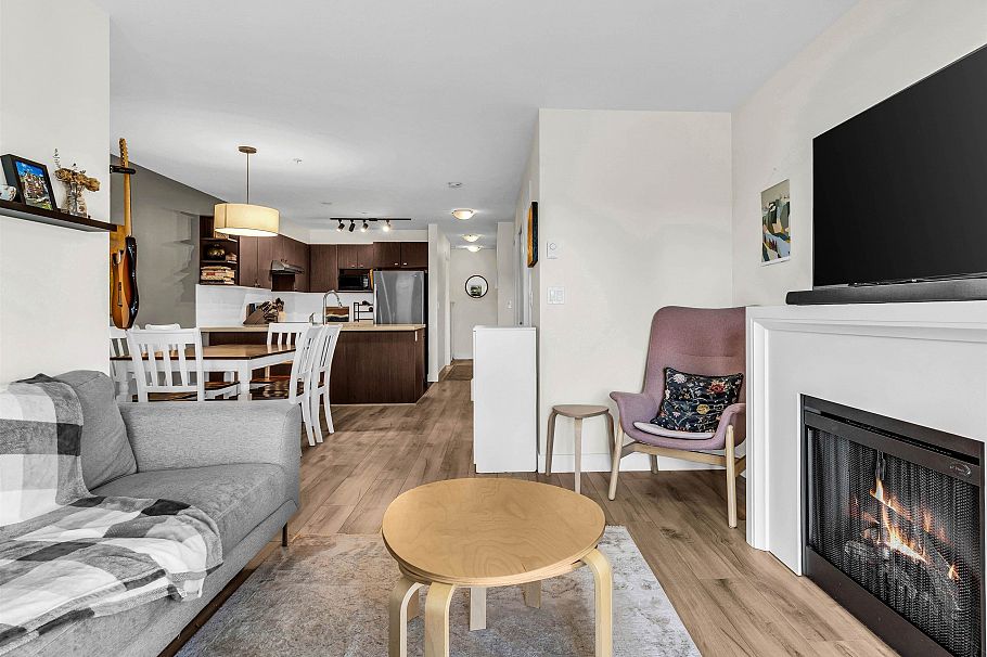 315 738 E 29th Avenue Vancouver, BC - 2