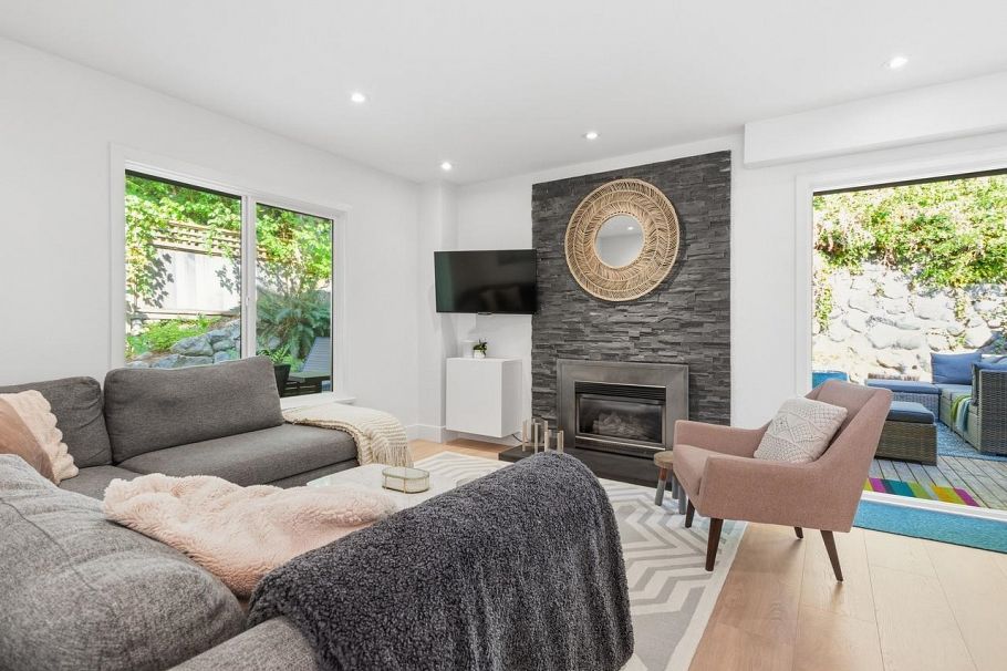 1516 Mcnair Drive North Vancouver, BC - 5