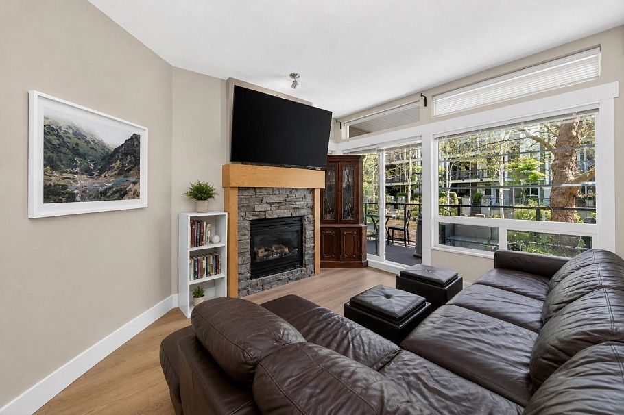 213 6328 Larkin Drive Vancouver, BC - 6