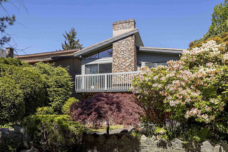 3765 W 30th Avenue Vancouver, BC - 3