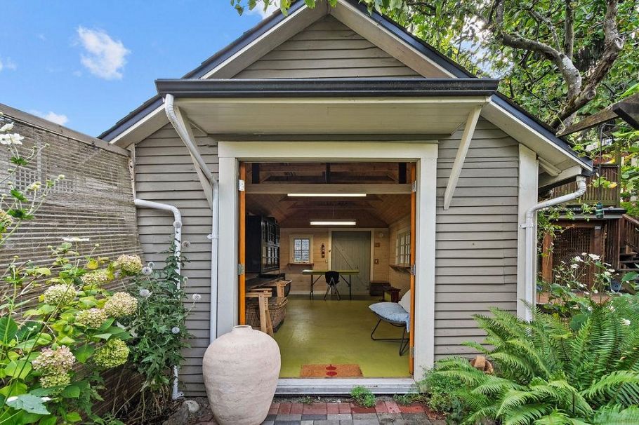 1117 Semlin Drive Vancouver, BC - 35