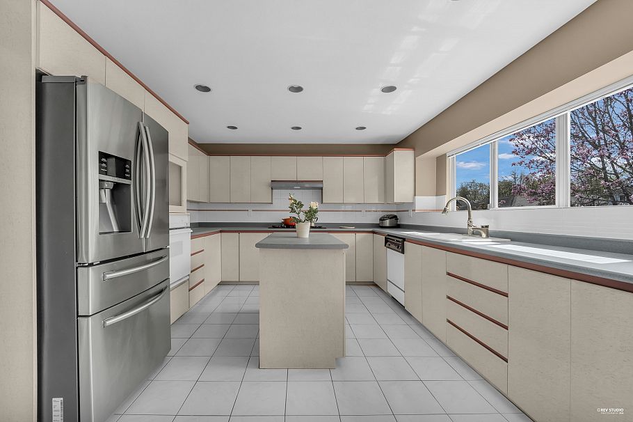 2986 W 35th Avenue Vancouver, BC - 10
