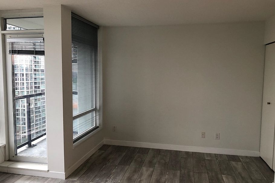 2201 939 Expo Boulevard Vancouver, BC - 24