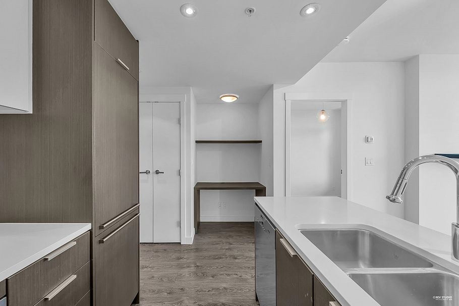 1801 110 Switchmen Street Vancouver, BC - 24