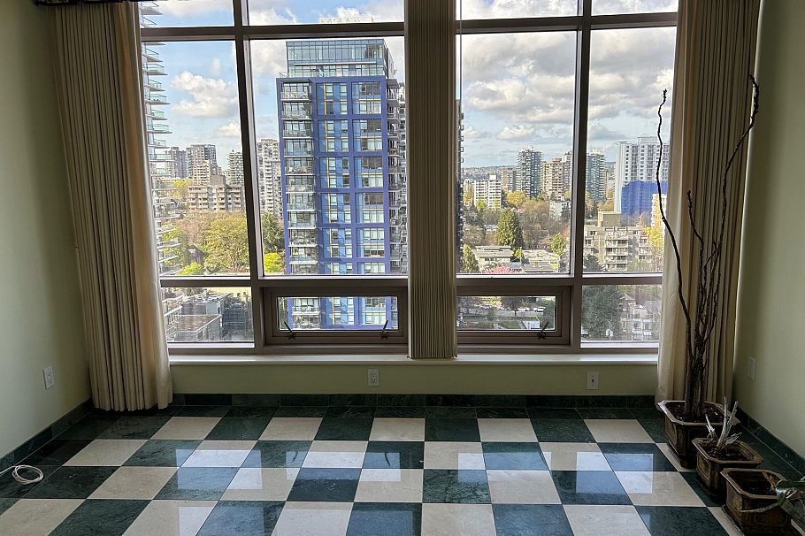 13C 1500 Alberni Street Vancouver, BC - 25