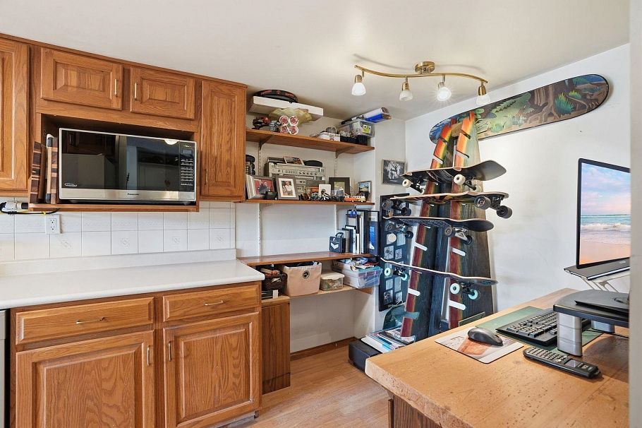 1021 Old Lillooet Road North Vancouver, BC - 18