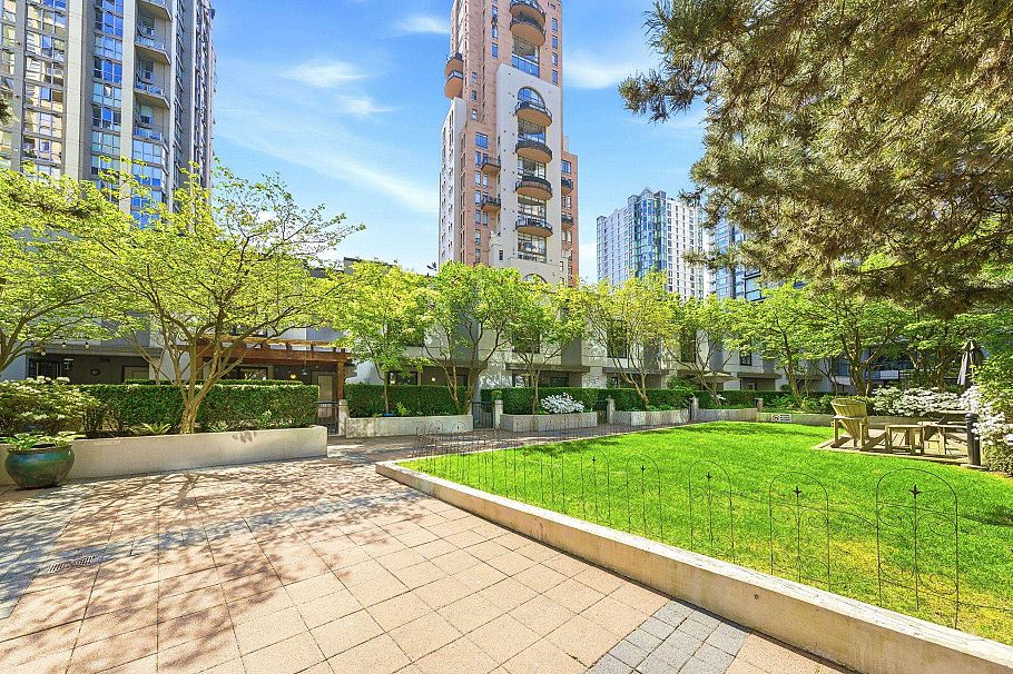 1259 Richards Street Vancouver, BC - 29