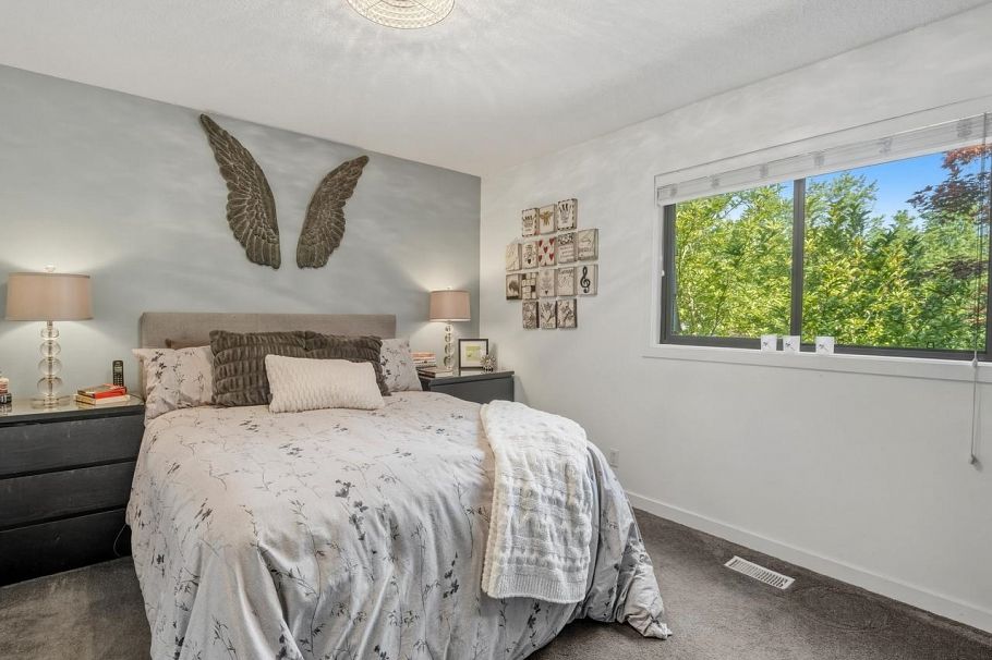 1106 Premier Street North Vancouver, BC - 11