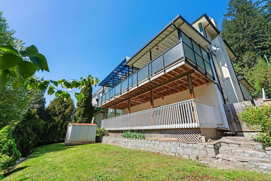 707 E Braemar Road North Vancouver, BC - 37
