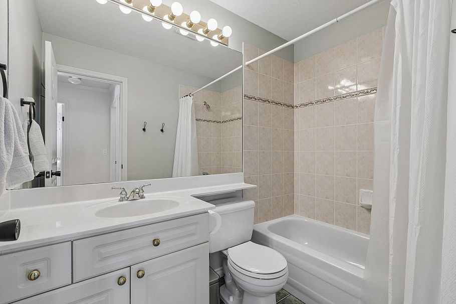 3 222 E 5th Street North Vancouver, BC - 29