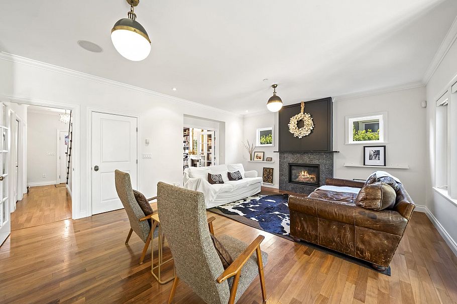 125 W 39th Avenue Vancouver, BC - 9