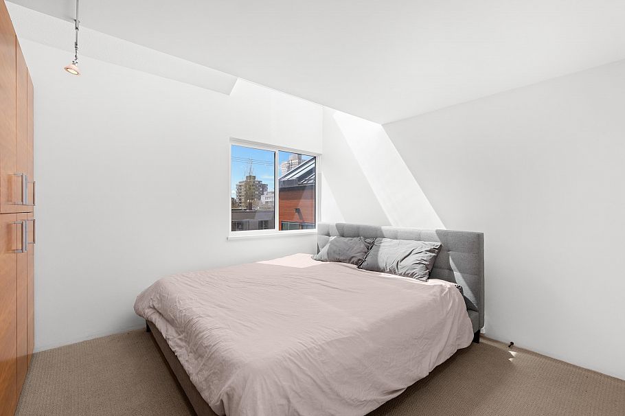 9 1934 Barclay Street Vancouver, BC - 12