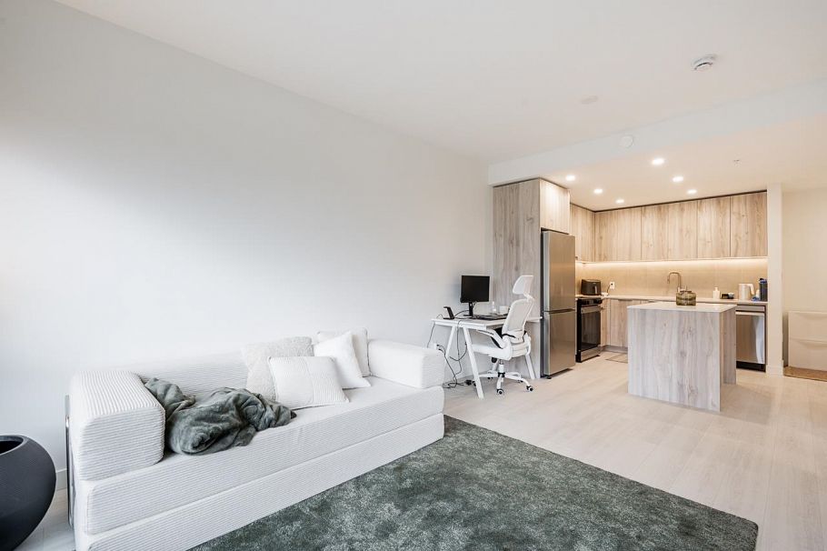 317 3594 Malsum Drive North Vancouver, BC - 17