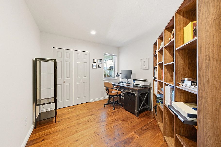 4063 Shone Road North Vancouver, BC - 18