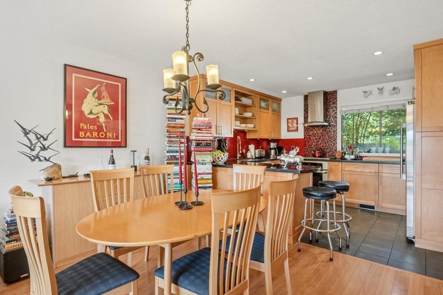 1106 Premier Street North Vancouver, BC - 7
