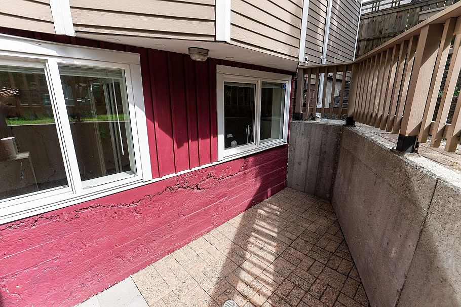 832 Salsbury Drive Vancouver, BC - 24