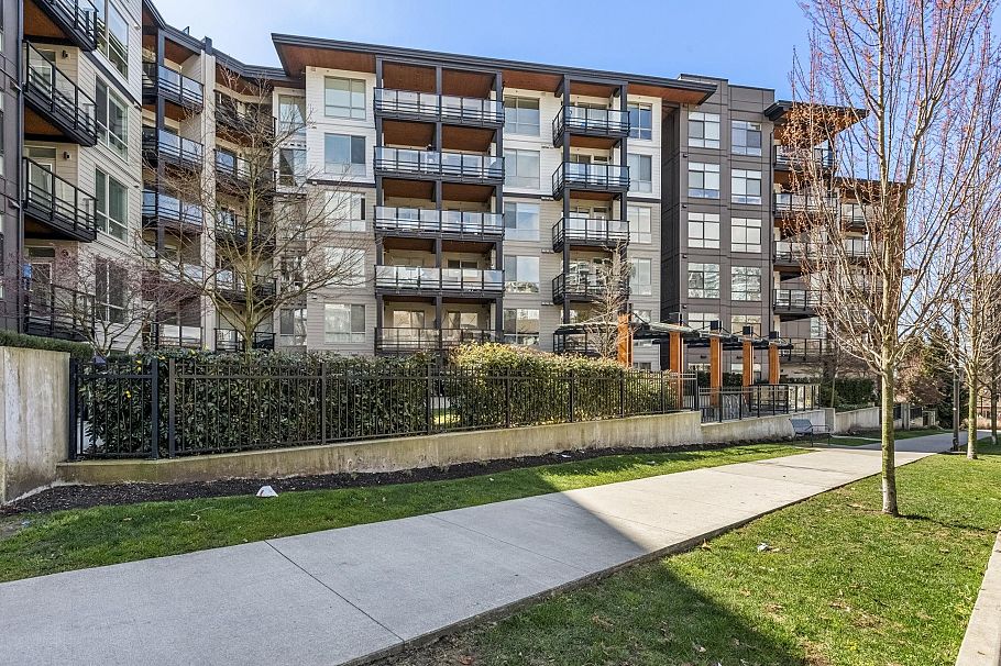 511 108 E 8th Street North Vancouver, BC - 31