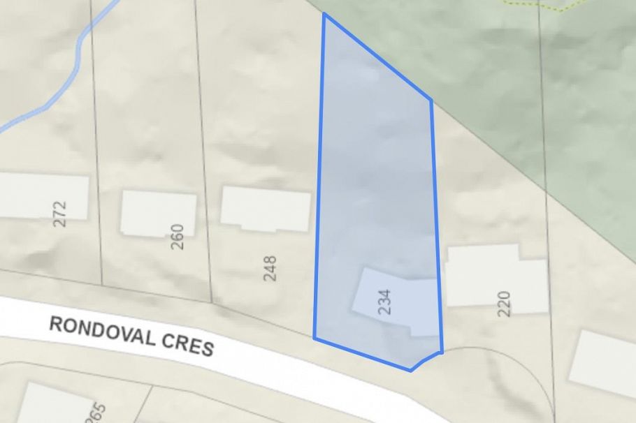 234 Rondoval Crescent North Vancouver, BC - 34