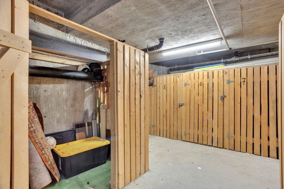 26 2375 W Broadway Vancouver, BC - 30