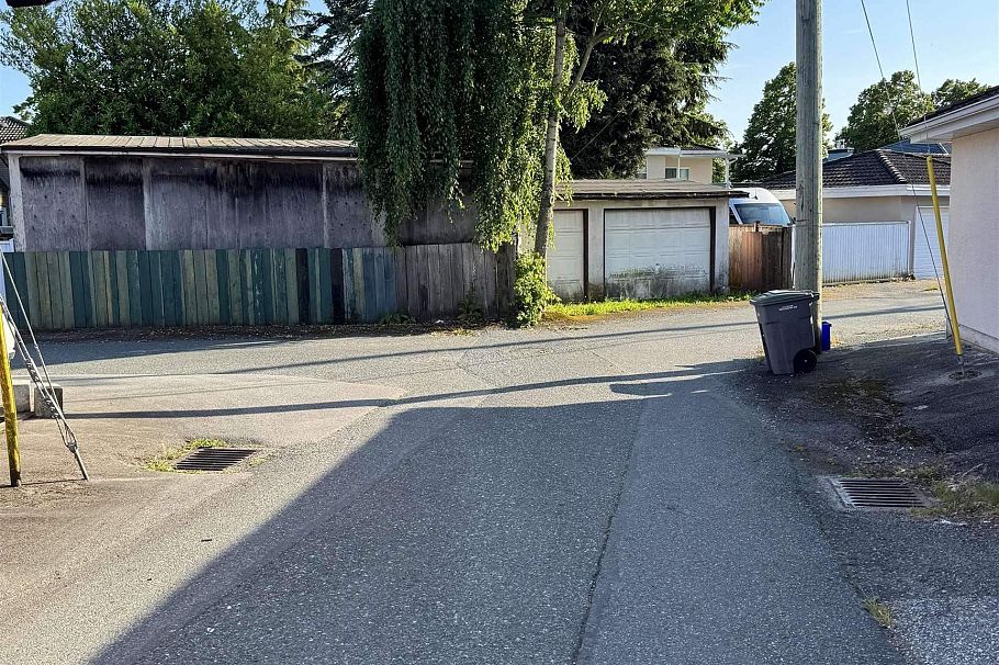 2511 Upland Drive Vancouver, BC - 4
