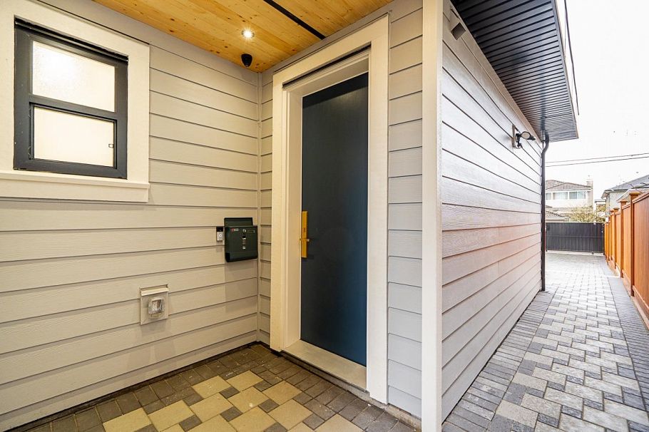 2 150 E 51st Avenue Vancouver, BC - 12