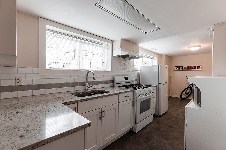 832 Salsbury Drive Vancouver, BC - 25