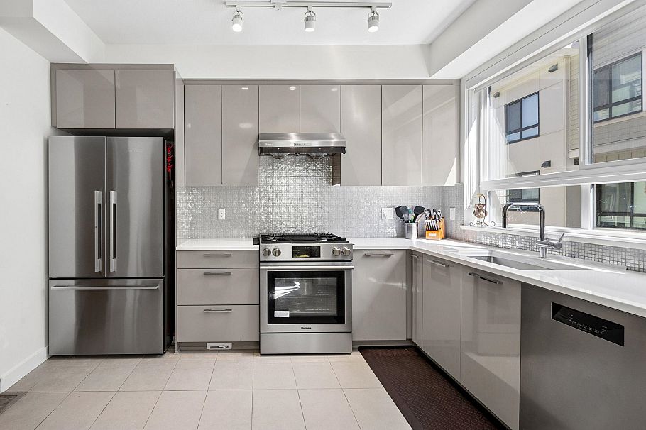 77 10199 River Drive Richmond, BC - 10