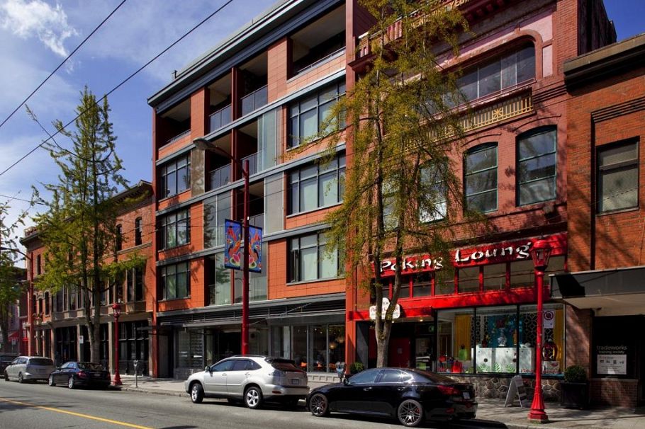 403 71 E Pender Street Vancouver, BC - 1